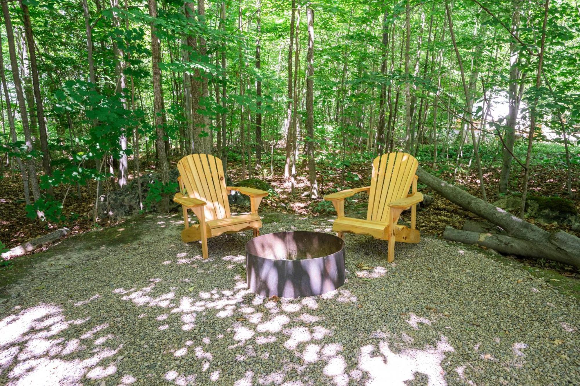 Grotto Getaway 호텔 Miller Lake 외부 사진
