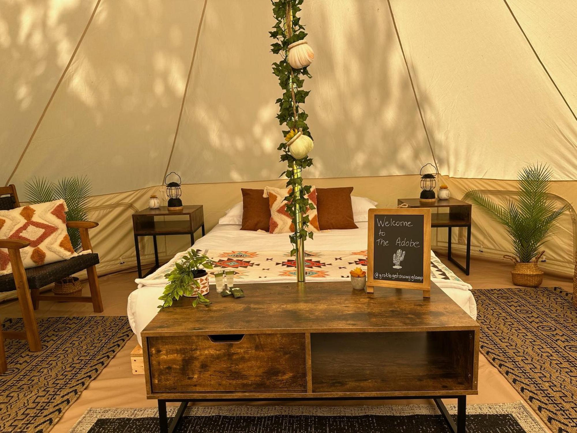 Grotto Getaway 호텔 Miller Lake 외부 사진